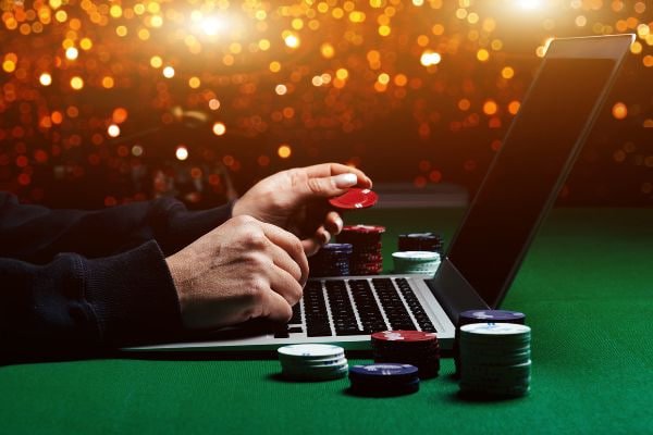 Layar permainan Free Bet Blackjack di 61 2d dengan dealer langsung dan opsi taruhan gratis